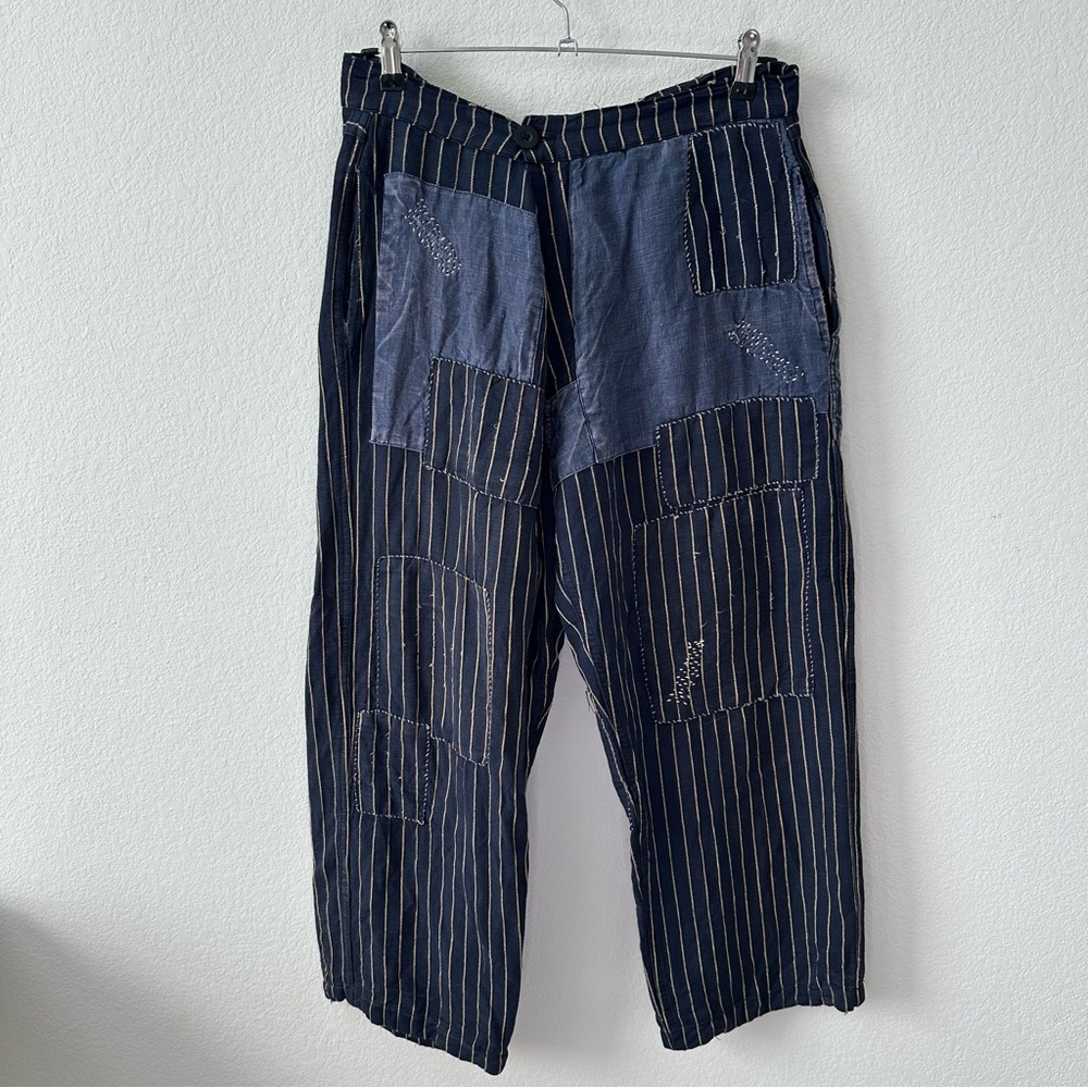 MAGNOLIA PEARL Lilou Distressed
Patchwork Pants One Size - Picture 4 of 15